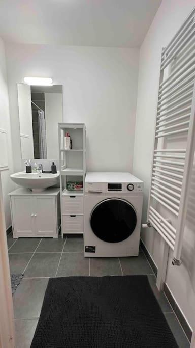 Appartement Cozy - Quartier Residentiel Melun Exteriér fotografie